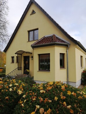 Apartment | Exterior - Wohnung mit Grossem Garten an der Ostseekuste (Neubukow)