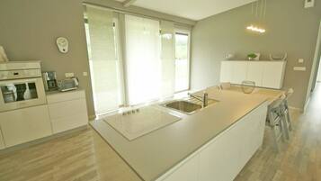 House | Private kitchen | Highchair