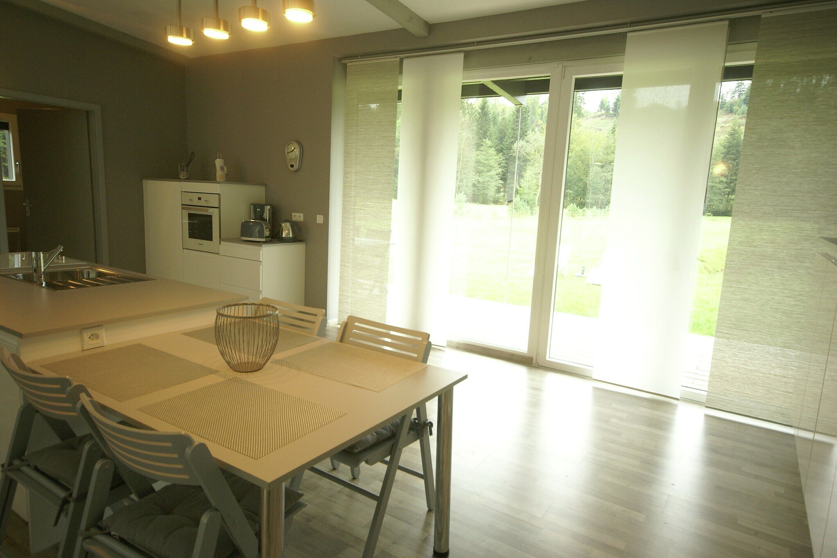 House | Tempat makan
