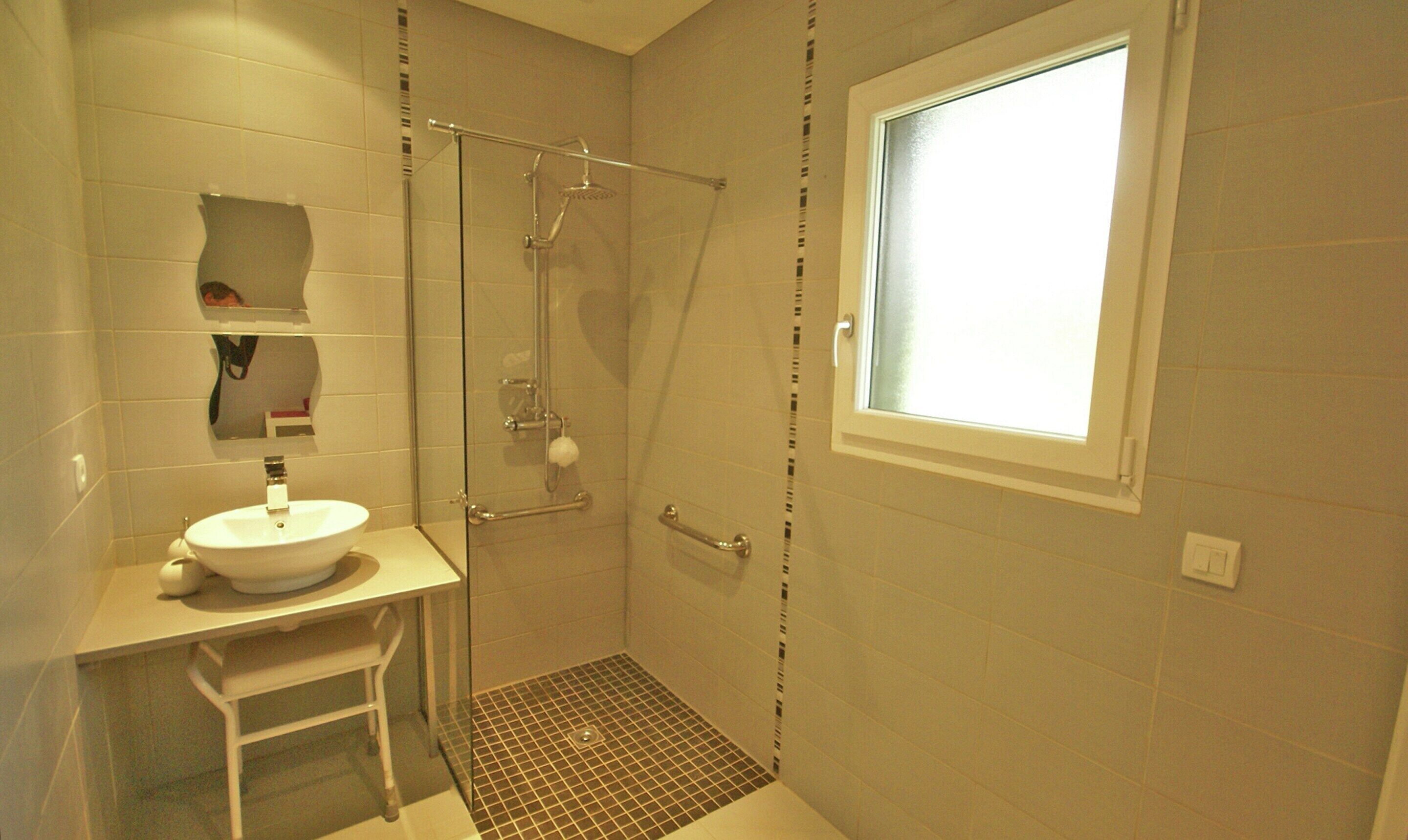 House | Bathroom