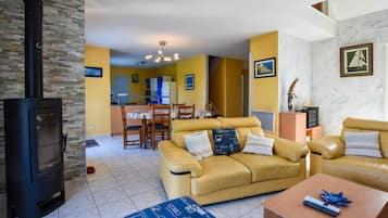 House | Living room