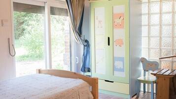 3 bedrooms, individually furnished