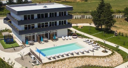 Spacious Villa in Nin With Swimming Pool