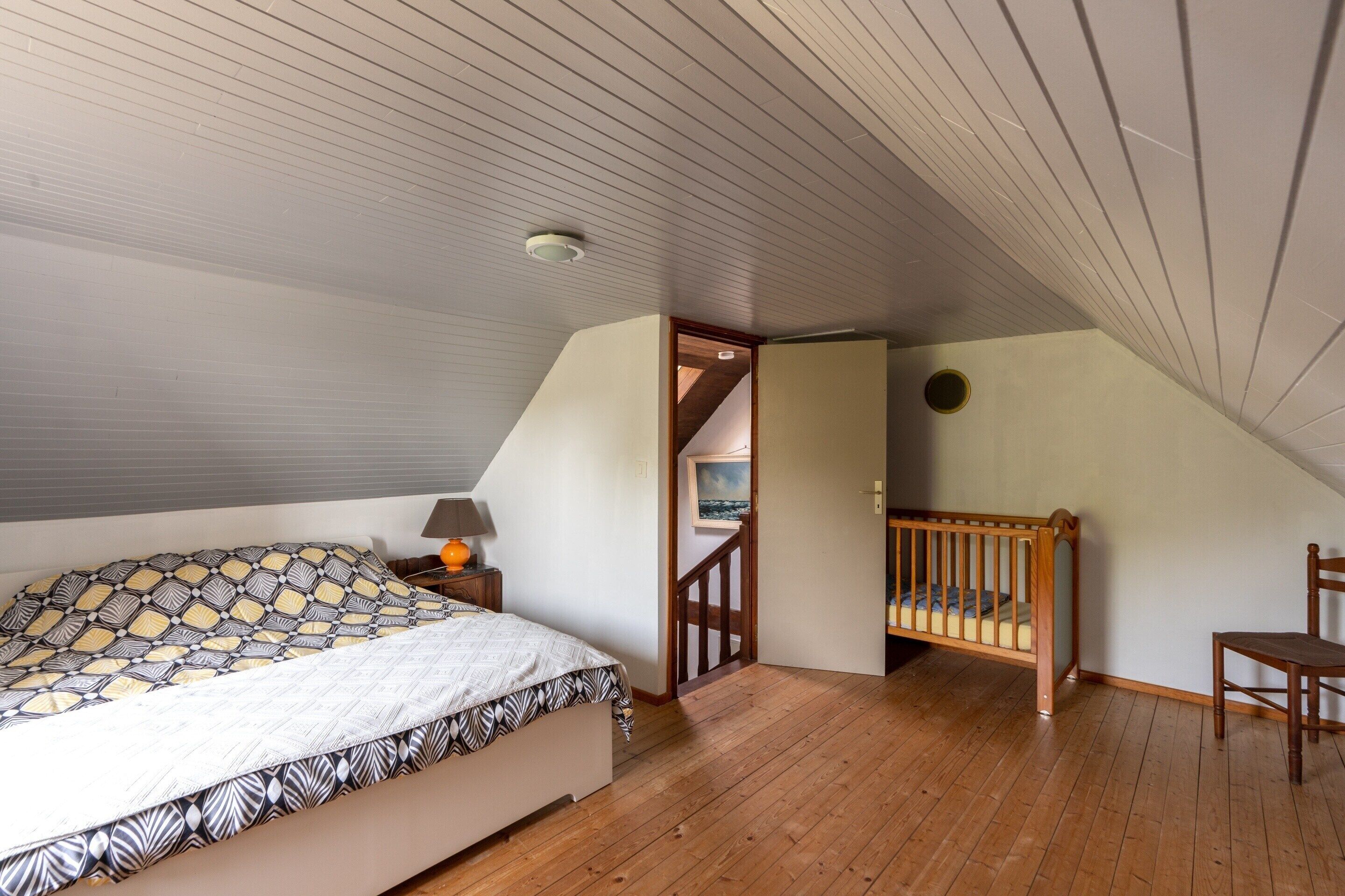 House | 4 bedrooms, individually furnished