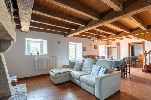 Modern Holiday Home in Plouhinec