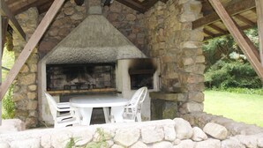 Chalet | Balcony - Wooden, Quietly-located Chalet With Garden on the Edge of the Forest in the French Countryside (La Bresse)