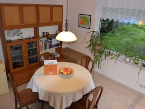 Dining - Spacious Holiday Home in Frankenfelde With a Large Terrace and a Fantastic View (Wriezen)