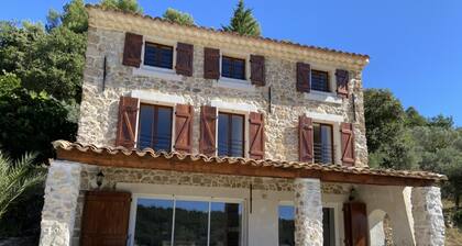 Villa in Ampus With Panoramic Views & Pool