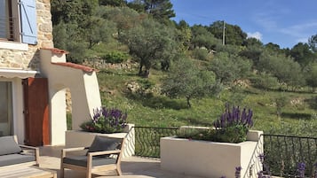 House | Balcony