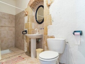 House | Bathroom | Shower - Magnificent Castle at a Unique Location in Pressac, With a Shared Swimming Pool (Pressac)