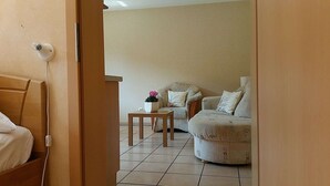 Living room - Beautiful Apartment in Lirstal Near Forest (Lirstal)