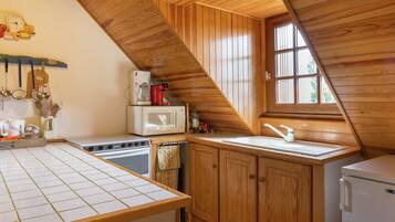 House | Private kitchen | Fridge, high chair