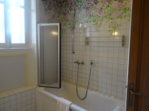 House | Bathroom - Mansion in Vecoux With Pool and Garden (Vecoux)