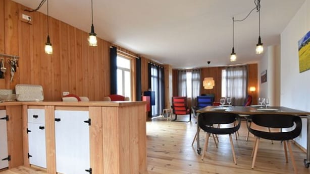 House | Private kitchen - Mansion in Cuzy With Shared Pool (Cuzy)