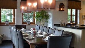 Ảnh chưa phân loại, 4 trong số 37 ảnh, nút