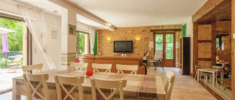 House | Dining