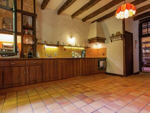 House | Private kitchen - Spacious Farmhouse With Pool (Nantheuil)