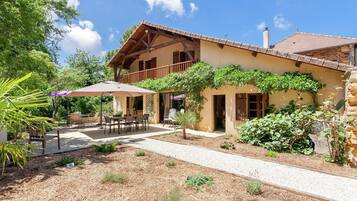 House | Bahagian luar