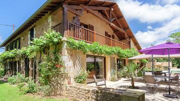 House | Bahagian luar