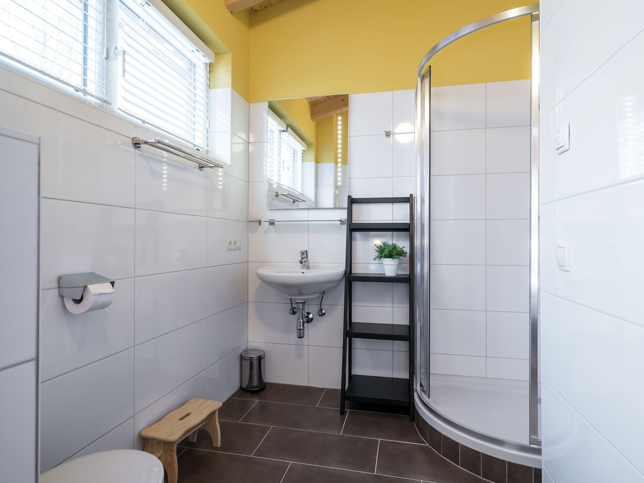House | Bathroom | Shower, towels