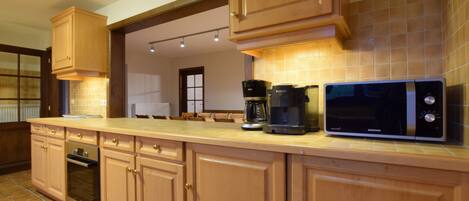 独立别墅 | 私人厨房 | 冰箱、高脚椅