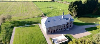 บ้านพักตากอากาศในโรเจรี พร้อมซาวน่า