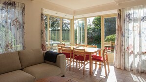 Unclassified image, 4 of 29, button - Serene Holiday Home in Noordwijk With Terrace (Noordwijk)