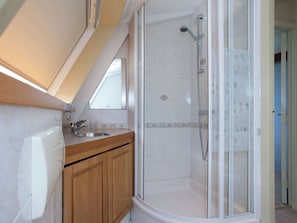 Bathtub