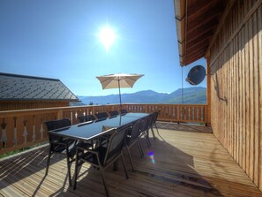 Chalet | Balcony - Spacious Chalet in Vallandry With Terrace (Landry)