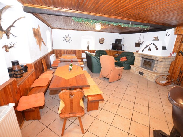 House | Dining