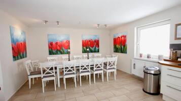 House | Dining