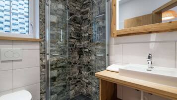 Chalet | Badezimmer | Dusche