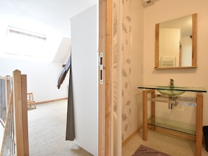 House | Bathroom - Brainville Garden Escape (Brainville)