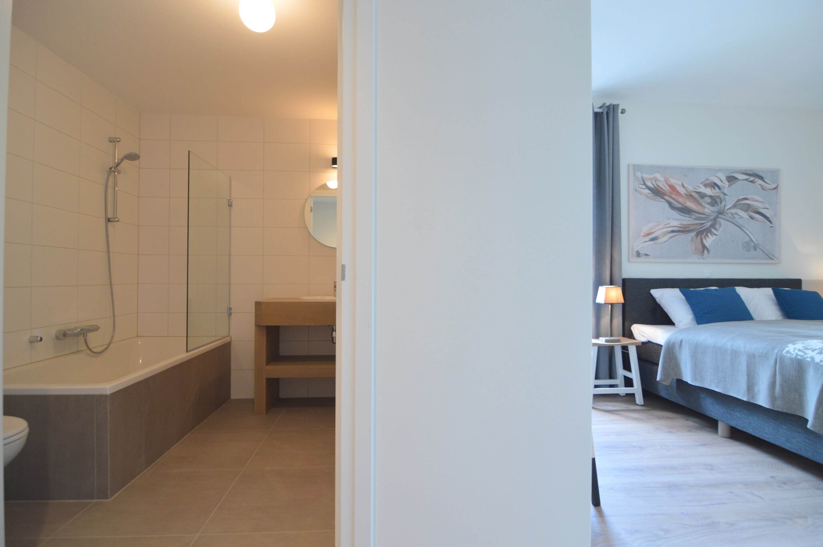 House | 20 bedrooms, iron/ironing board, bed sheets