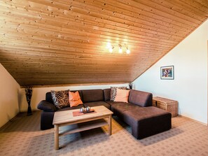 Living room - Cosy Apartment in Dollnstein With Sauna (Dollnstein)