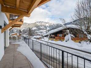 Balcony - Modern Apartment in Werfenweng With Sauna (Werfenweng)