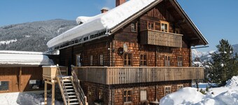 Sprawling Mansion near Ski Area in Salzburg
