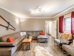 Chalet | Living room
