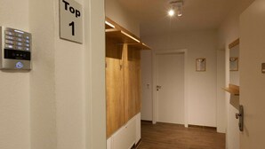 3 bedrooms, individually furnished, bed sheets - Modern Apartment in Dienten Center Near Hochkönig Ski Area (Dienten am Hochkoenig)