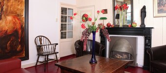 Welcoming Farmhouse With Parking, Terrace, Garden, Barbecue