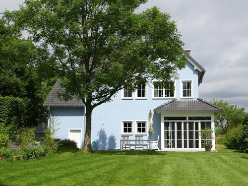 Beautiful House With Sauna, Modern Interior and Enormous, Park-like Garden