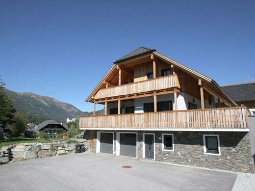 Lavish Chalet in Mauterndorf with Sauna & Hot Tub