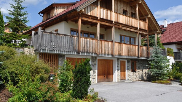 Exterior - Upscale Chalet in Mauterndorf With Sauna & Ski-storage (Mauterndorf)
