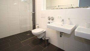 Apartment | Bathroom - Quaint Apartment in Dienten am Hochkönig near Ski Lift (Dienten am Hochkoenig)