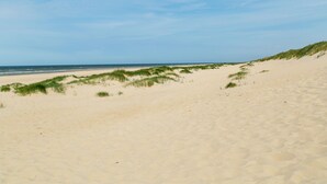 Exterior - Holiday Home near Petten Beach Behind Hondsbossche Zeewering (Petten)