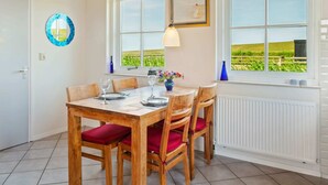 Living room - Holiday Home near Petten Beach Behind Hondsbossche Zeewering (Petten)