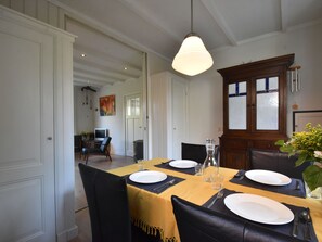 Dining - Boutique Holiday Home in Grootschermer With Garden (Grootschermer)