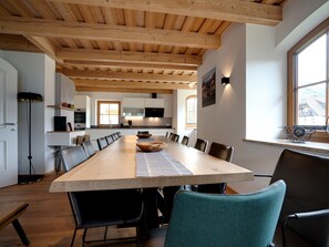House | Dining