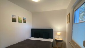 1 bedroom, individually furnished - Cozy Bungalow in Werder With Garden (Werder (Havel))