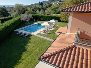 Villa | Pool - Villa in Tuscany With Private Pool & Views (Loro Ciuffenna)